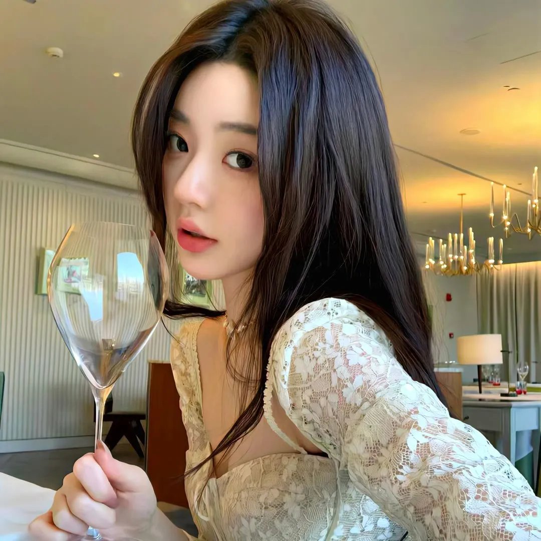 彩虹艳尽半边天